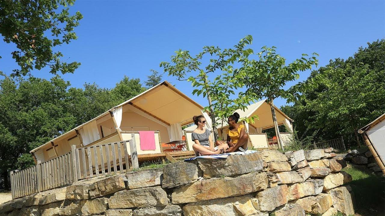 Hotel Camping Les Reflets Du Quercy Crayssac Exterior foto