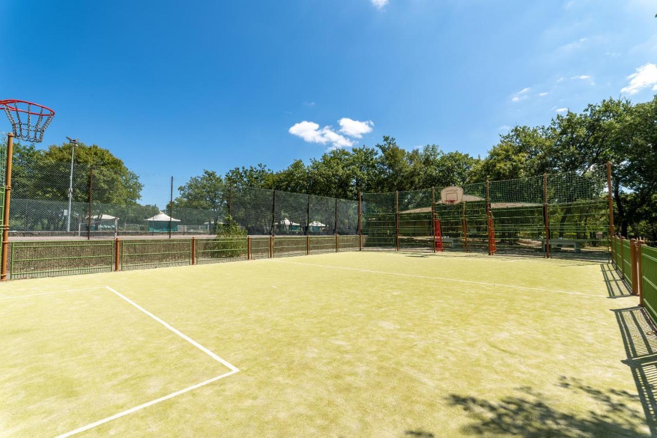 Hotel Camping Les Reflets Du Quercy Crayssac Exterior foto