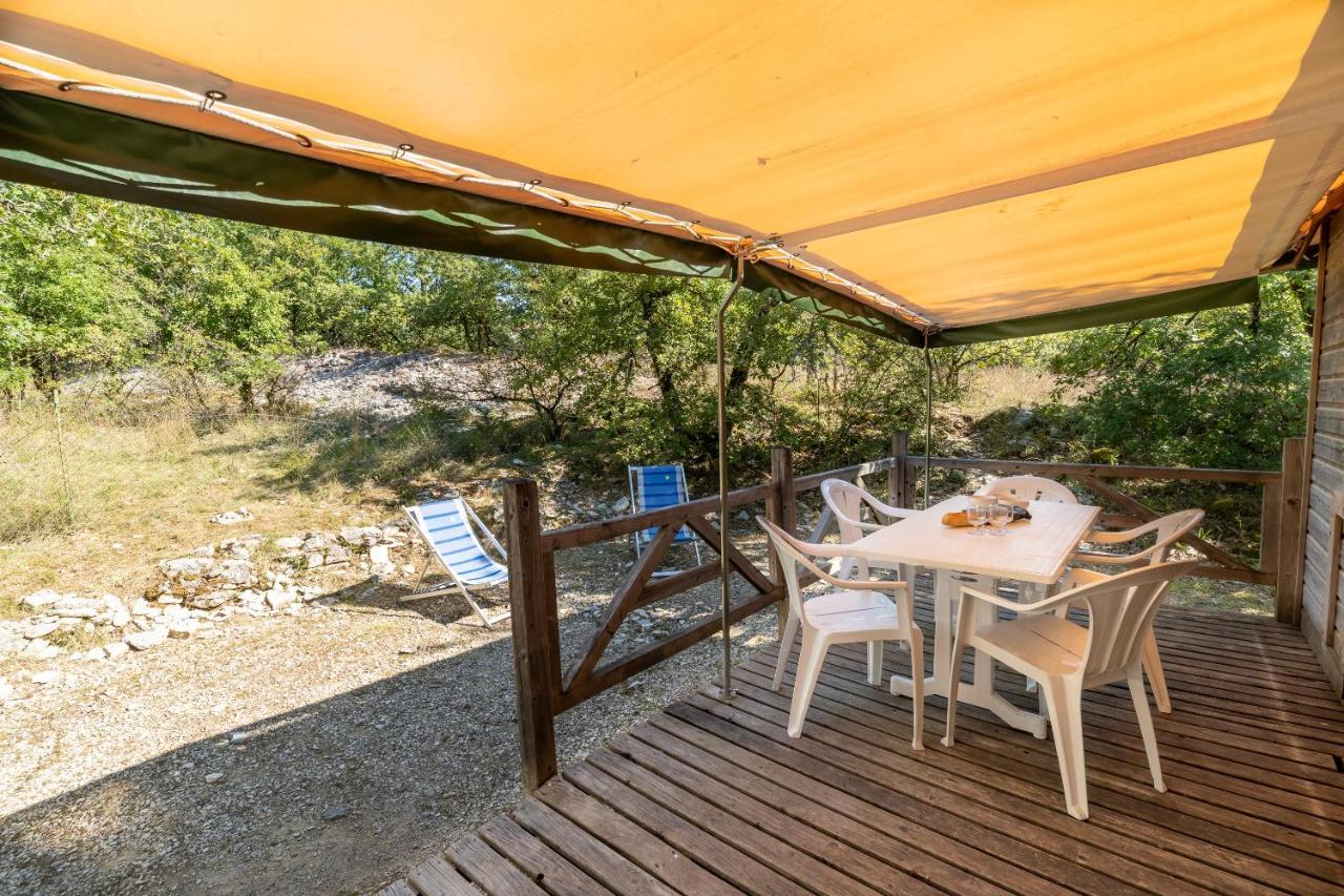 Hotel Camping Les Reflets Du Quercy Crayssac Exterior foto
