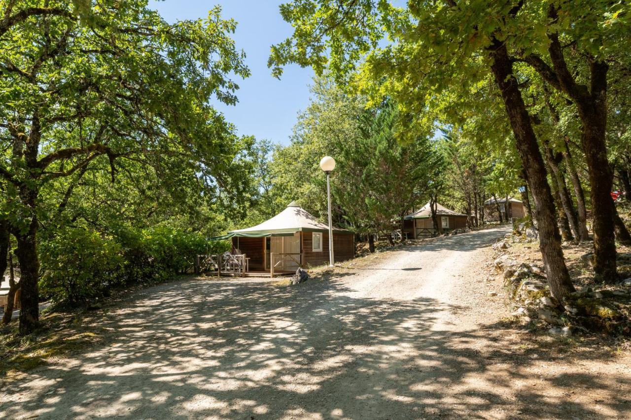 Hotel Camping Les Reflets Du Quercy Crayssac Exterior foto